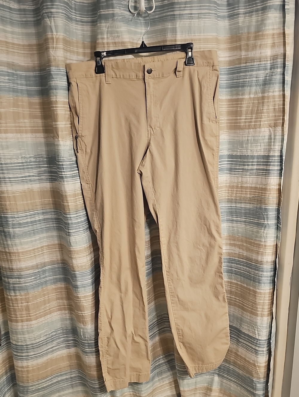Columbia Men's Tan Chinos - Lightweight Everyday Pants